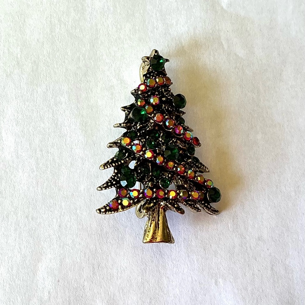 New Festive Christmas Tree Brooch or wear as a Pendant